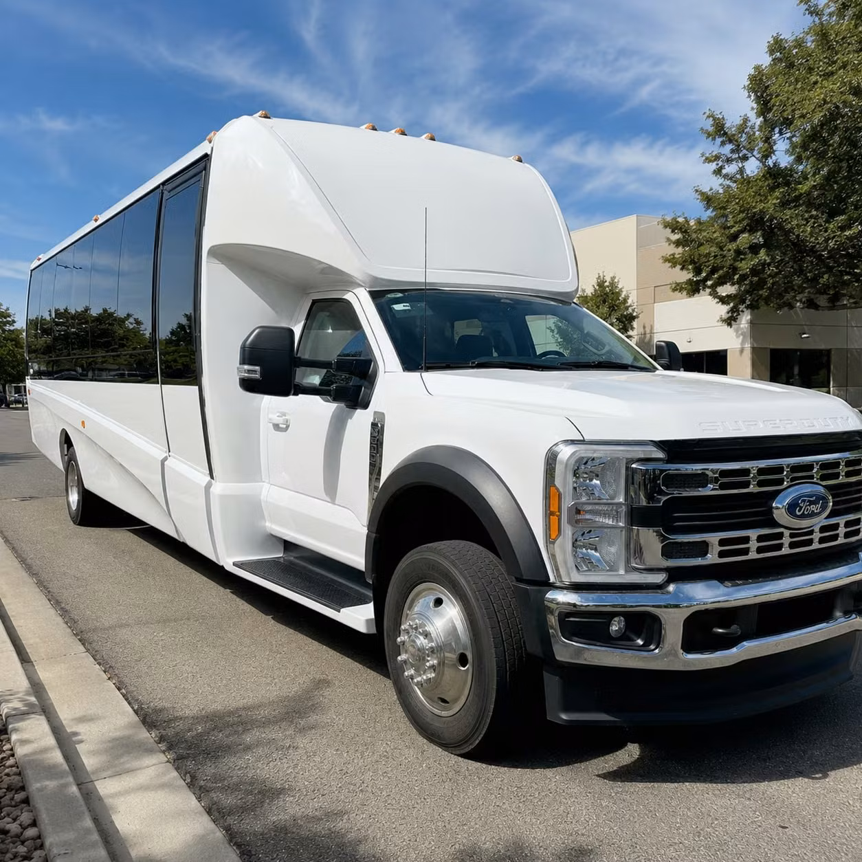 grand rapids airport shuttle services
